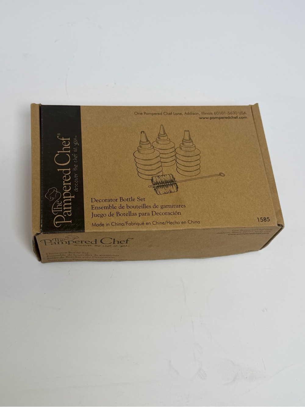 Pampered Chef Decorator Bottle Set #1585 – 3 Squeeze Bottles, Tips, & Brush